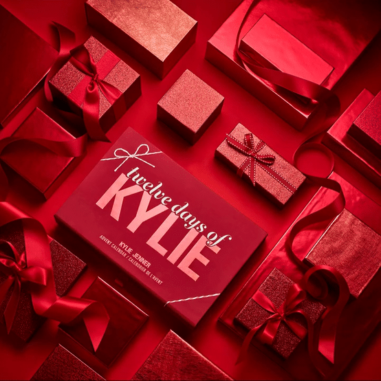 Kylie Cosmetics Reindeer Holiday Collection Advent Calendar opening animation