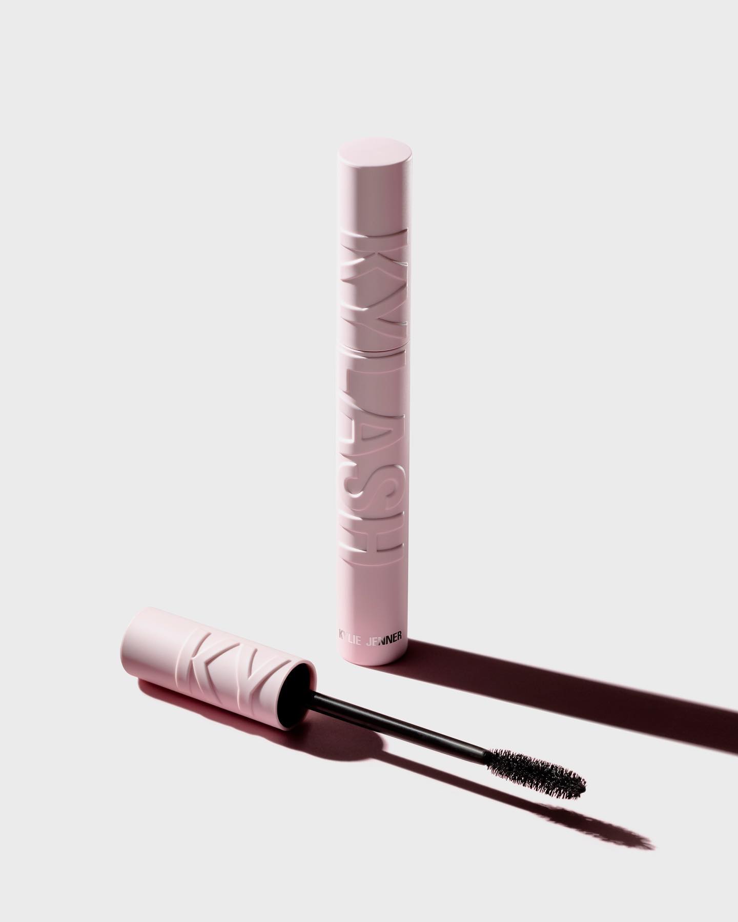 Kylie Cosmetics Kylash Volume Mascara full size — Kylie Cosmetics