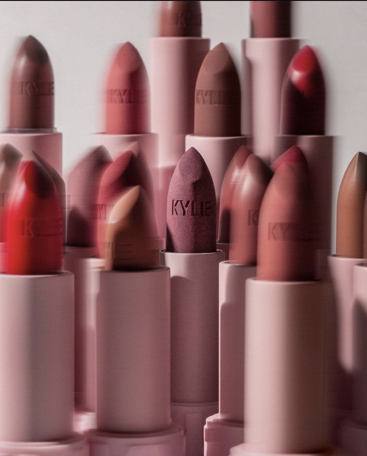 Kylie Cosmetics Matte & Crème Lipstick primary packaging — Kylie Cosmetics