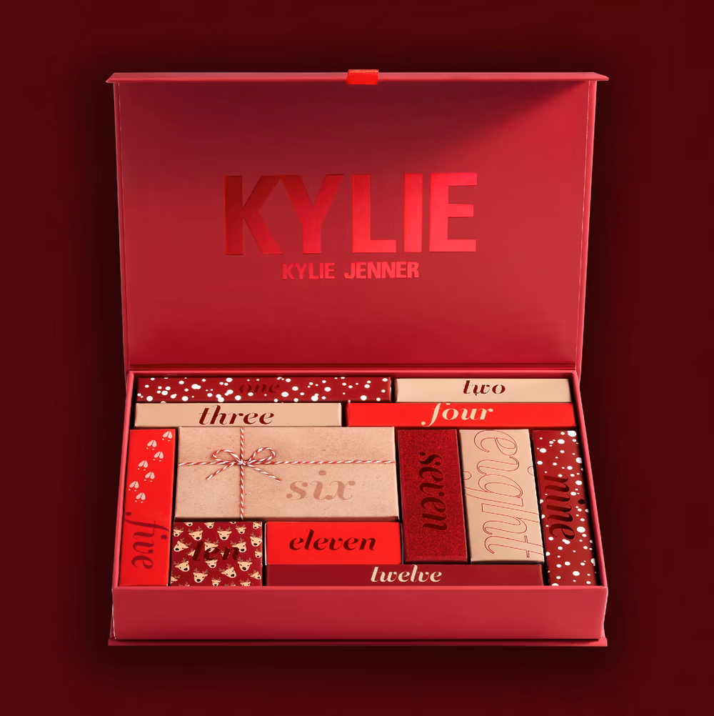 Kylie Cosmetics Reindeer Holiday Collection Advent Calendar exterior